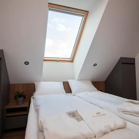 Tahiti Apartament *